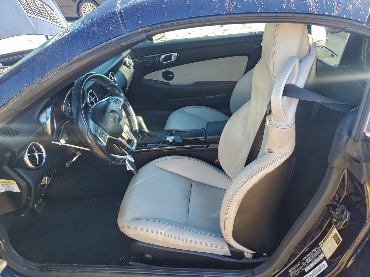 2013 Mercedes-Benz Slk 350 VIN: WDDPK5HA2DF068313 Lot: 94032845