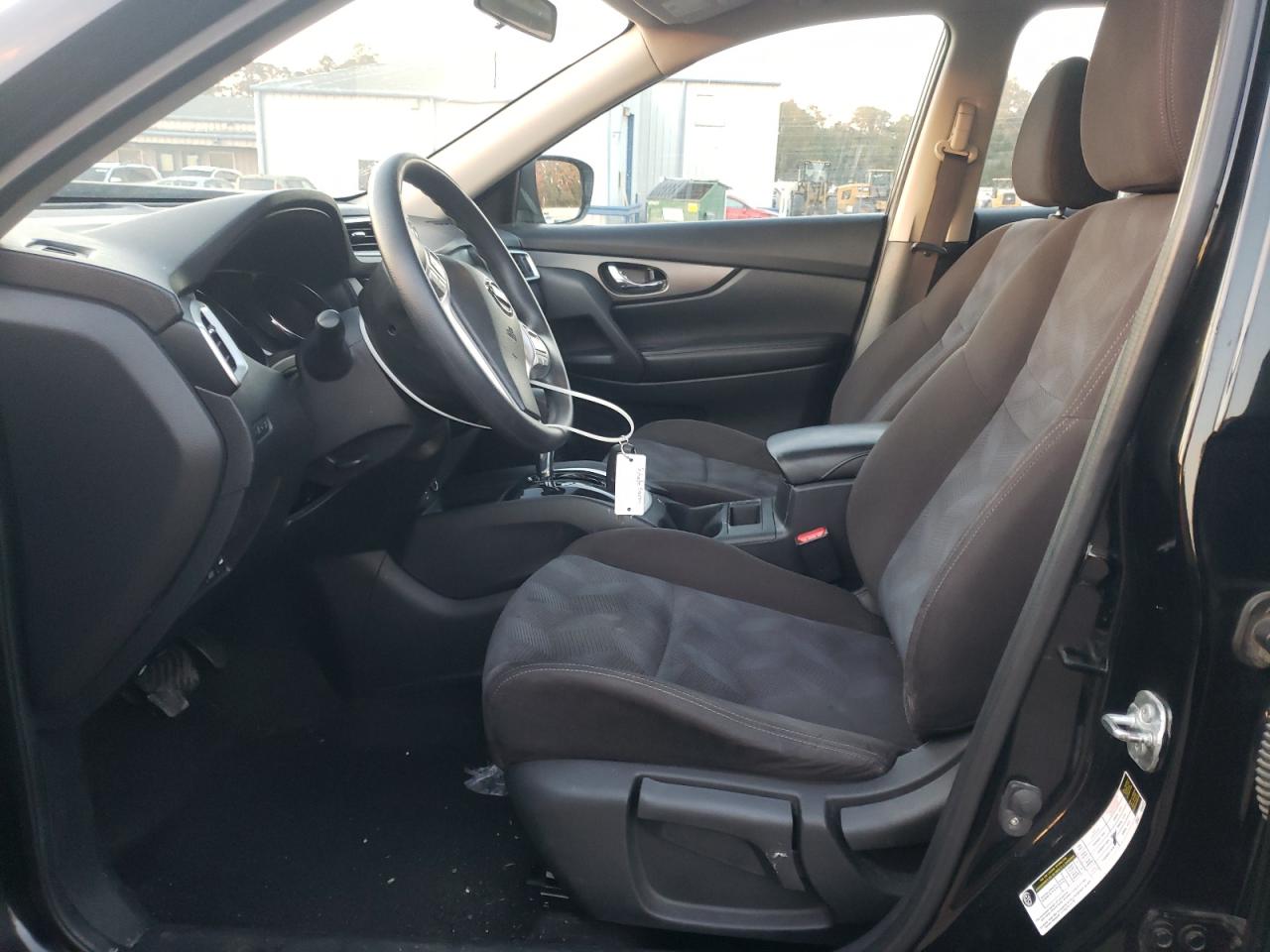 2015 Nissan Rogue S VIN: KNMAT2MV4FP570127 Lot: 92875245