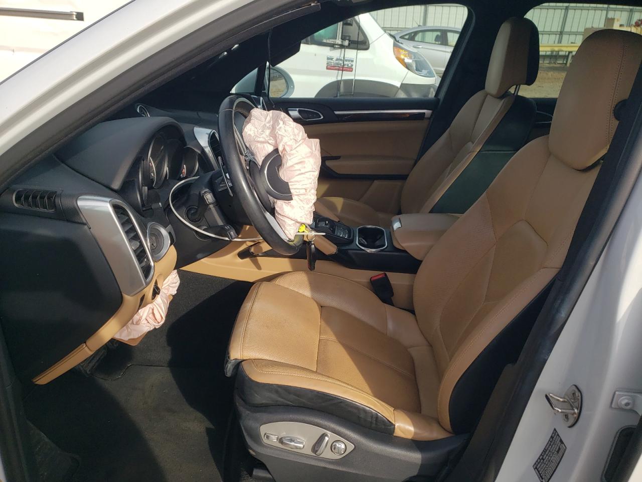 2016 Porsche Cayenne VIN: WP1AA2A24GLA09207 Lot: 90785045