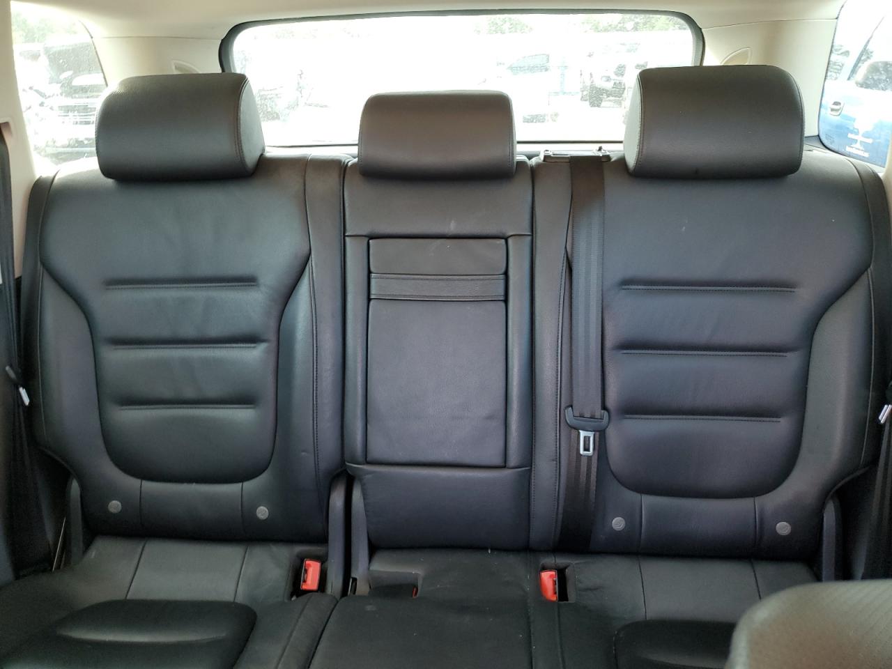 2016 Volkswagen Touareg Sport VIN: WVGEF9BP4GD010628 Lot: 91236355