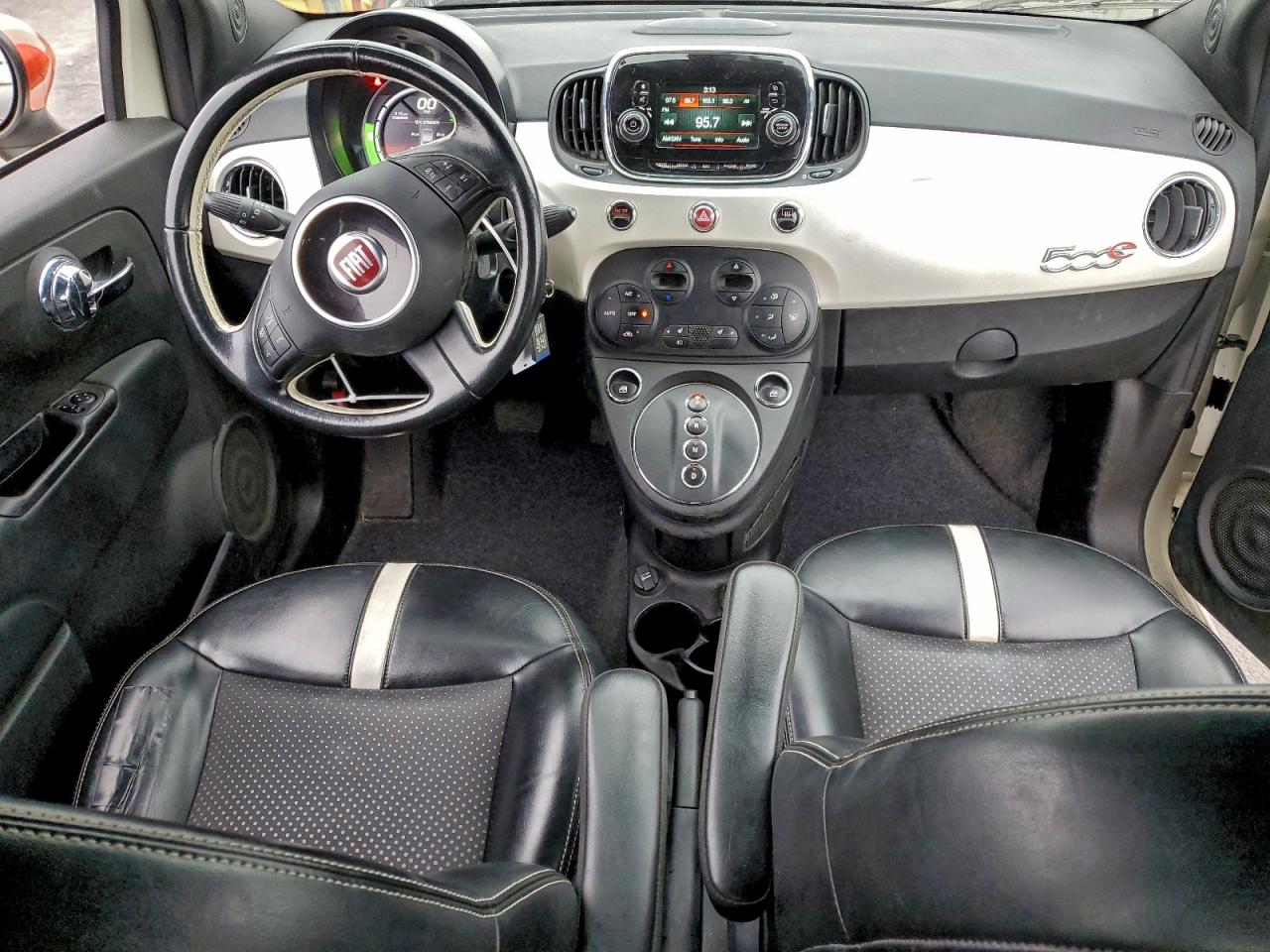 2017 Fiat 500 Electric VIN: 3C3CFFGE9HT611695 Lot: 93754345