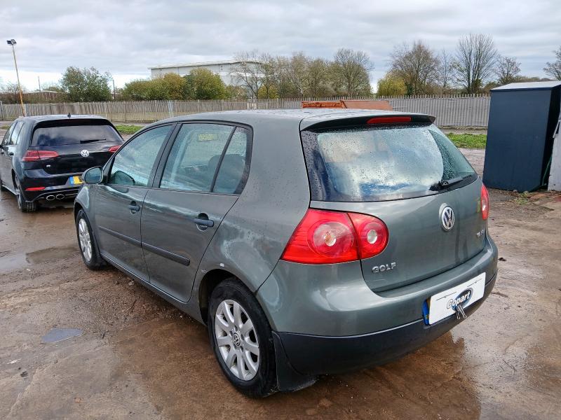 2004 VOLKSWAGEN GOLF 1.6 SE FSI 5DR