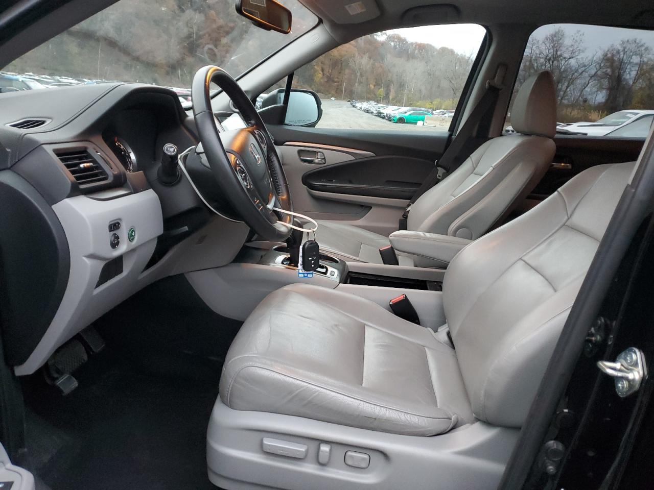 2016 Honda Pilot Exln VIN: 5FNYF6H7XGB106487 Lot: 92683745