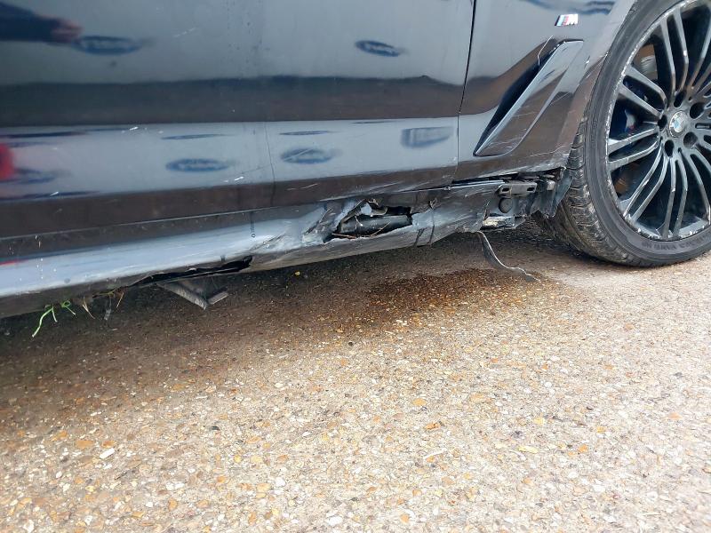 2017 BMW 5 SERIES 530E M SPORT 4DR AUTO