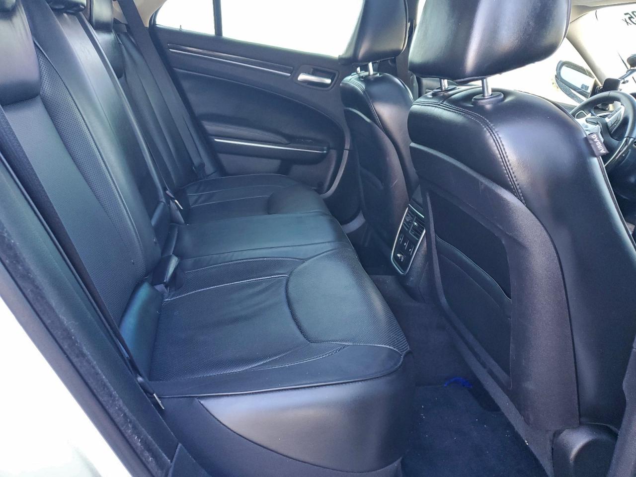 2016 Chrysler 300C VIN: 2C3CCAEG1GH342647 Lot: 94156205