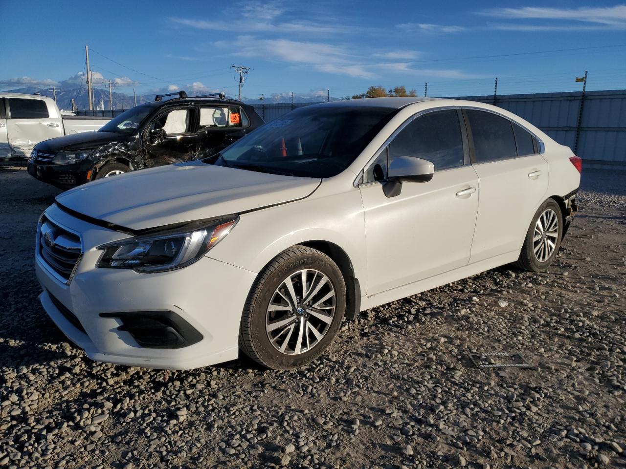 2018 Subaru Legacy 2.5I Premium white null gas 4S3BNAC61J3041365 photo #1