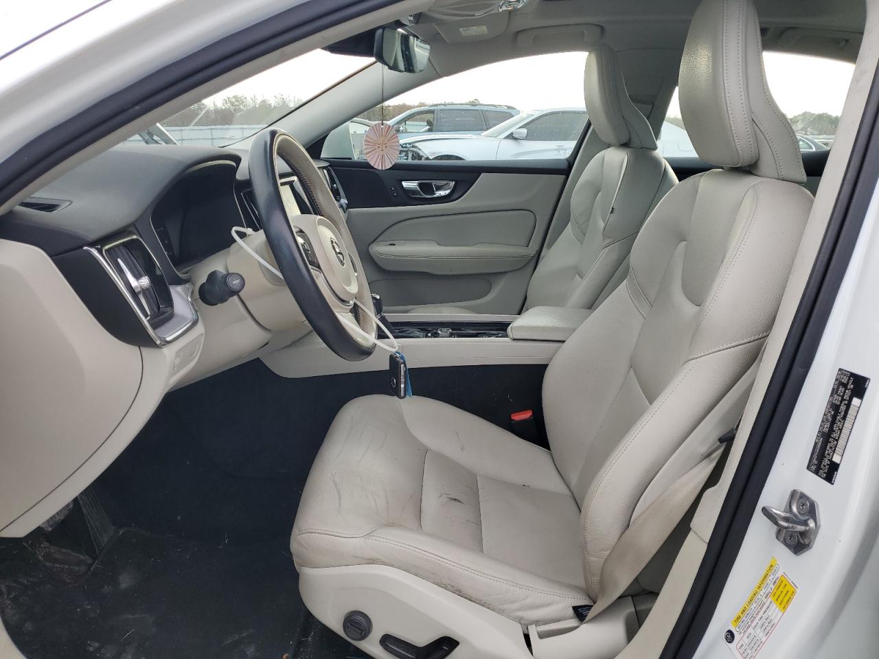 2019 Volvo S60 T6 Momentum VIN: 7JRA22TK2KG009396 Lot: 92057395