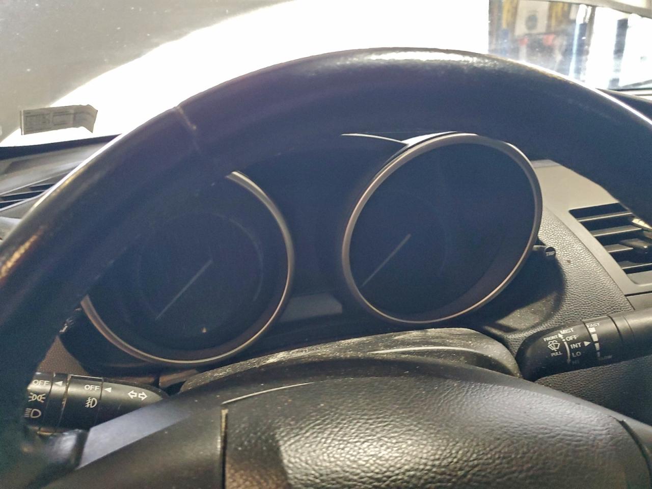 2010 Mazda 3 S VIN: JM1BL1S66A1337601 Lot: 94103385