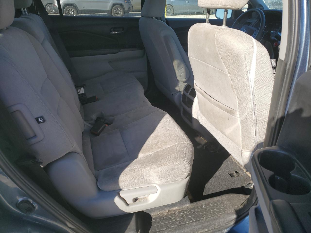 2019 Honda Pilot Lx VIN: 5FNYF6H19KB033925 Lot: 91708085