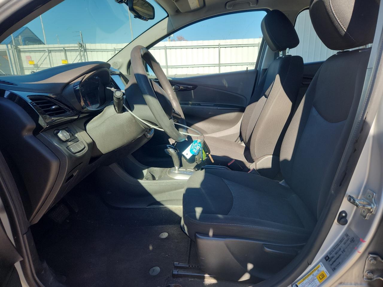 2017 Chevrolet Spark 1Lt VIN: KL8CD6SAXHC807011 Lot: 92892935