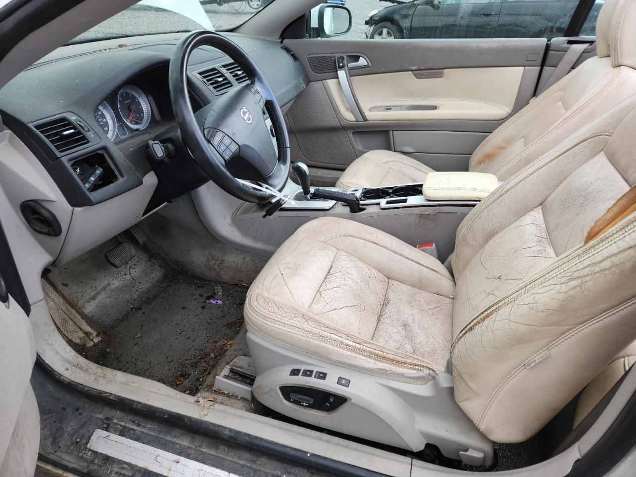 2011 Volvo C70 T5 VIN: YV1672MC0BJ110009 Lot: 89890225