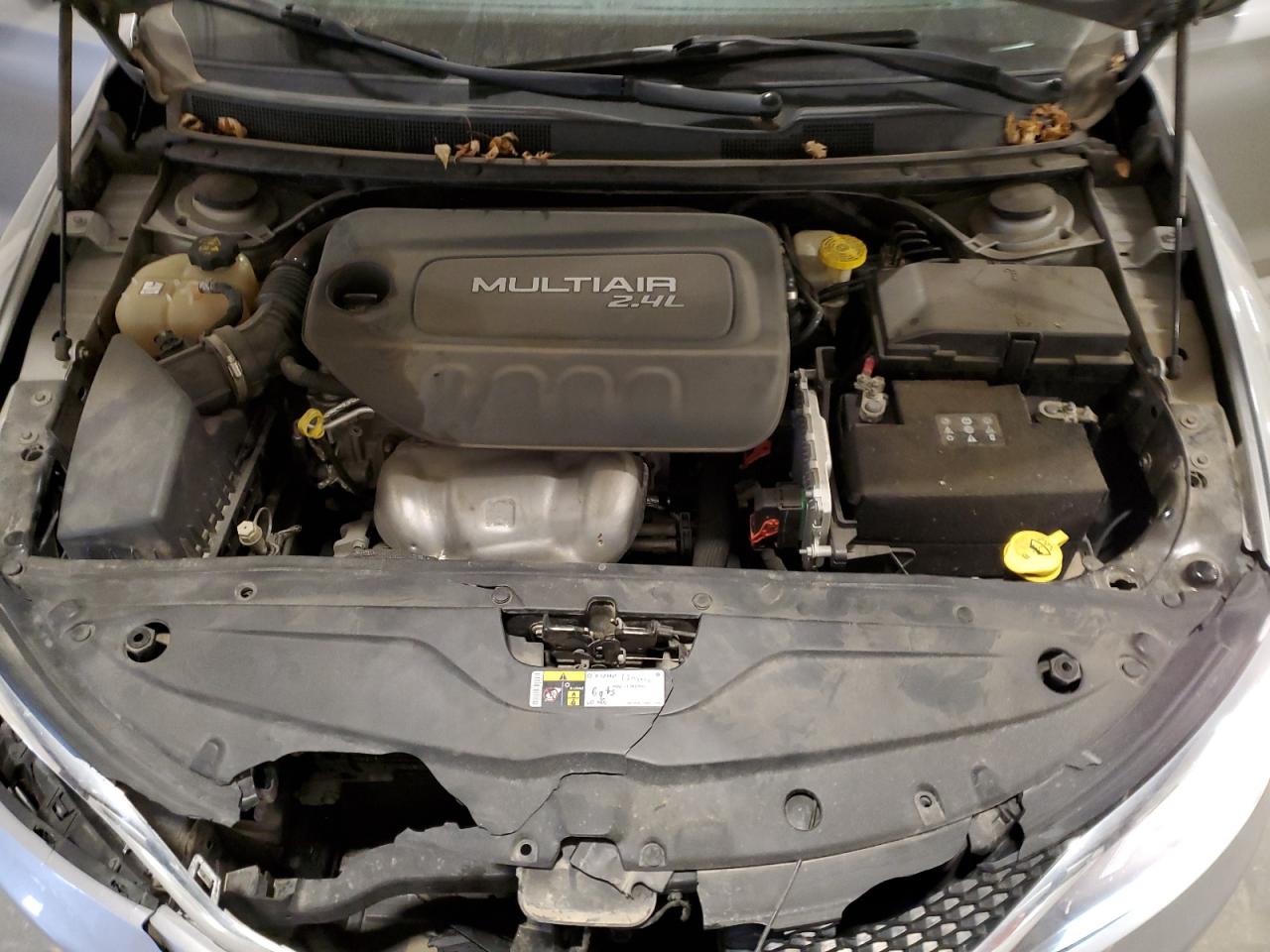 2016 Chrysler 200 Limited VIN: 1C3CCCAB5GN132226 Lot: 92695935