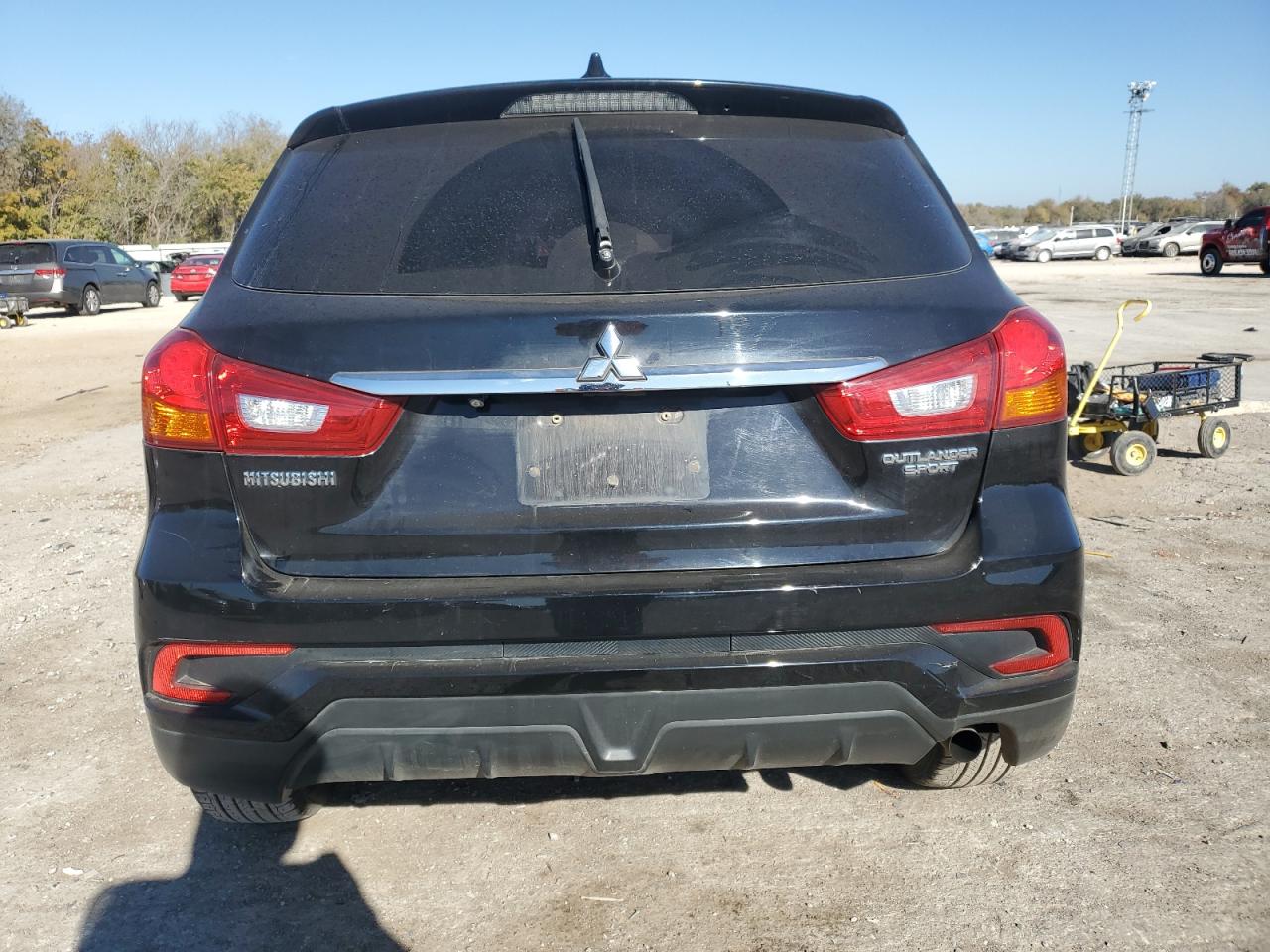 2018 Mitsubishi Outlander Sport Es VIN: JA4AP3AU8JU025316 Lot: 91741985