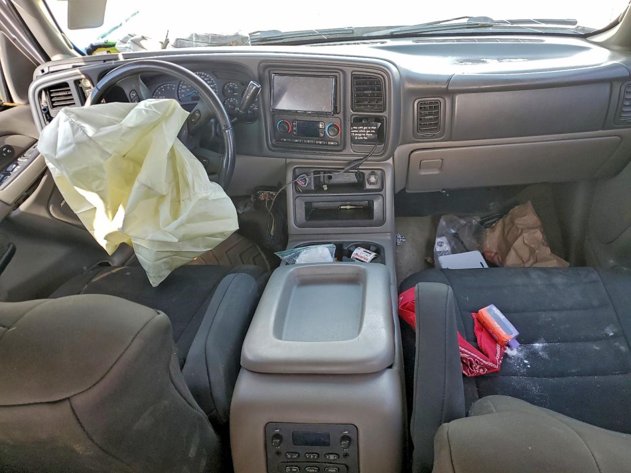 2005 Chevrolet Tahoe K1500 VIN: 1GNEK13T25R103796 Lot: 94169715