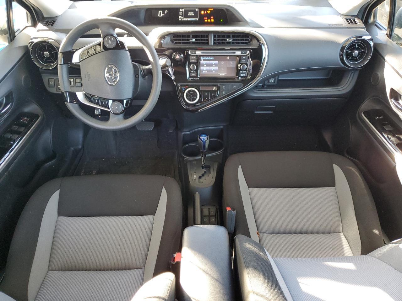 2018 Toyota Prius C VIN: JTDKDTB38J1602887 Lot: 92740055