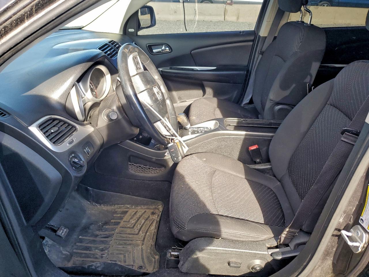 2015 Dodge Journey Sxt VIN: 3C4PDDBG6FT748882 Lot: 94270575