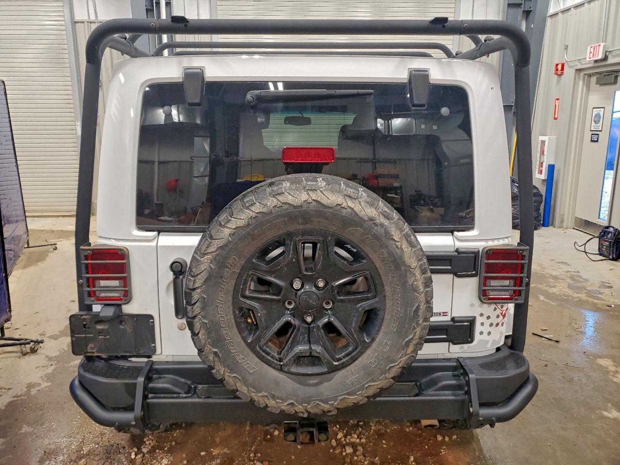 2016 Jeep Wrangler Unlimited Sahara VIN: 1C4BJWEG9GL174558 Lot: 94109735