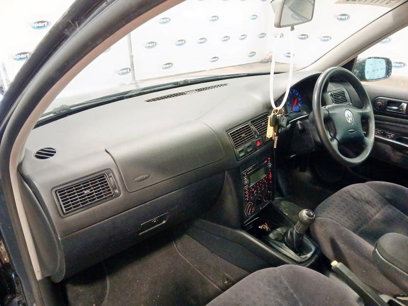 2003 VOLKSWAGEN GOLF 