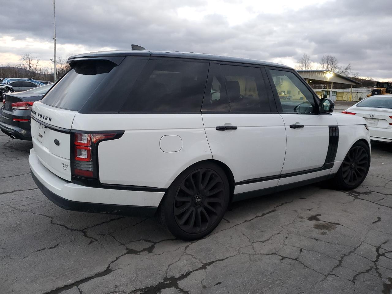 2017 Land Rover Range Rover Supercharged SALGS2FE8HA353656 photo #4