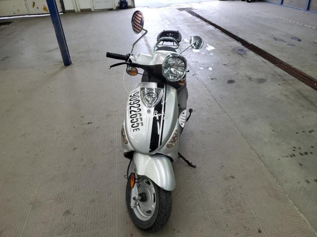 2014 GENUINE SCOOTER CO. BUDDY 170I  