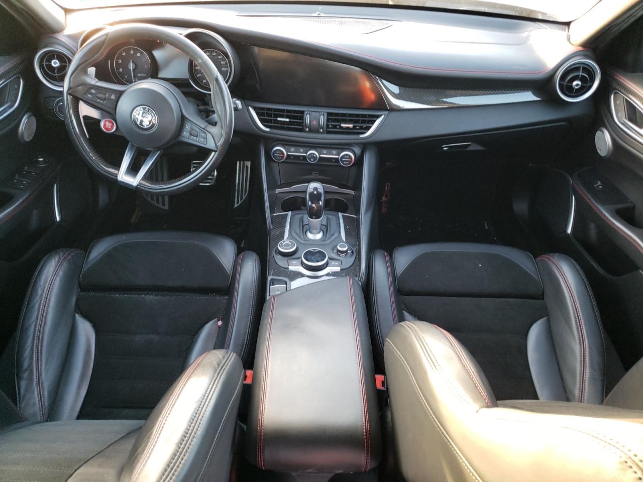 2017 Alfa Romeo Giulia Quadrifoglio VIN: ZARFAEAV4H7546338 Lot: 93392415