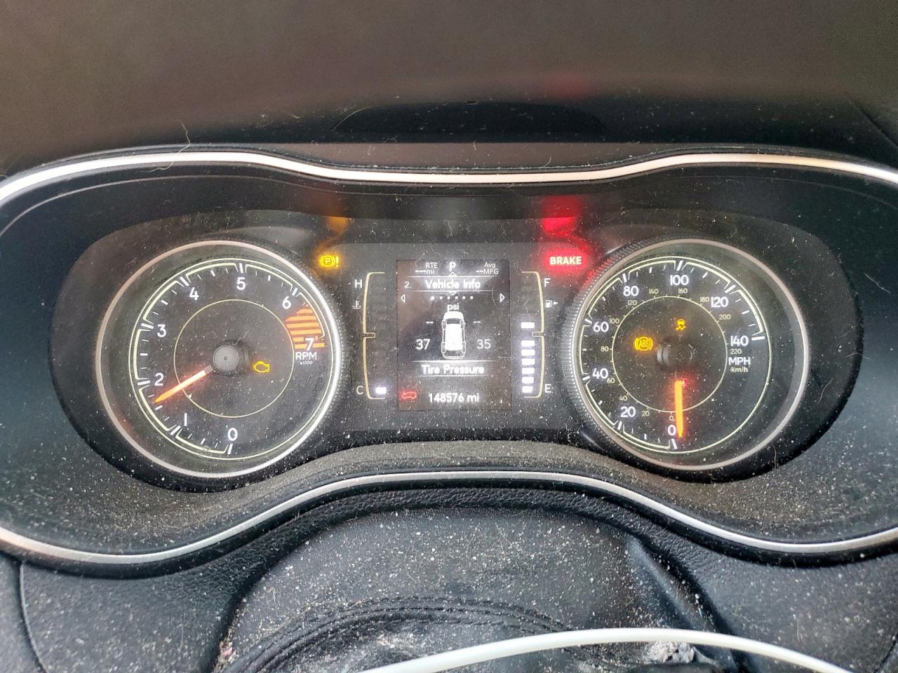 2019 Jeep Cherokee Latitude VIN: 1C4PJLCB0KD264390 Lot: 91625395