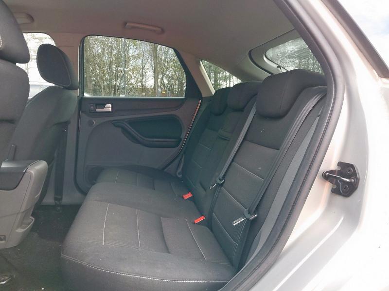 2010 FORD FOCUS 1.6 TITANIUM 5DR