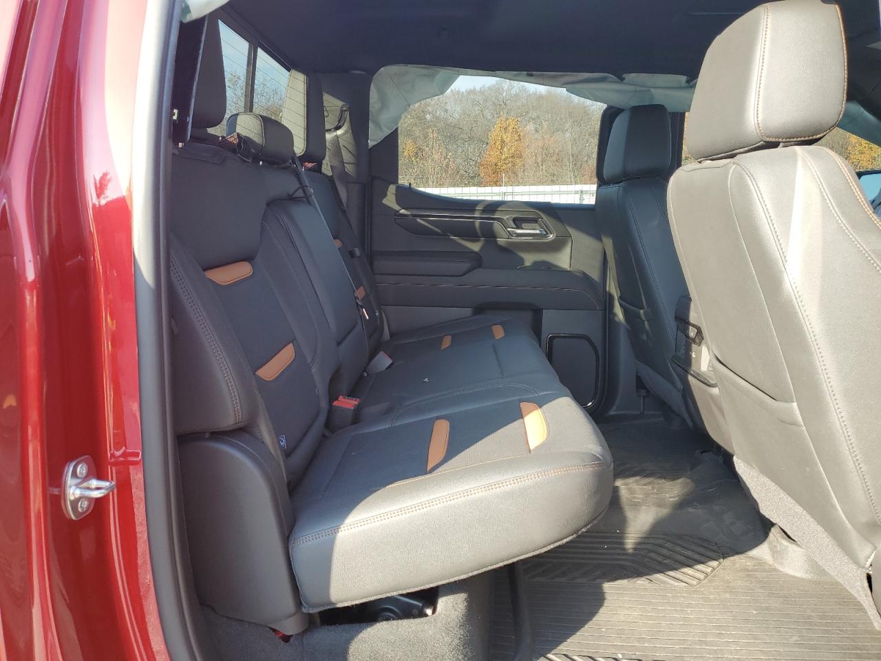 2024 GMC Sierra K1500 At4 VIN: 3GTUUEE83RG328247 Lot: 92588595