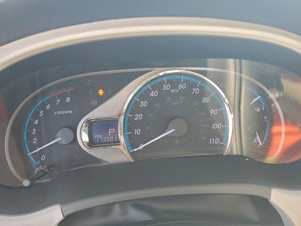 2012 Toyota Sienna Xle VIN: 5TDYK3DC8CS213931 Lot: 94402145