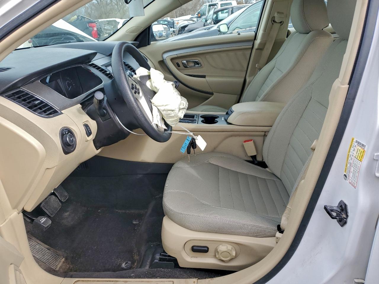 2017 Ford Taurus Se VIN: 1FAHP2D88HG142857 Lot: 93709235