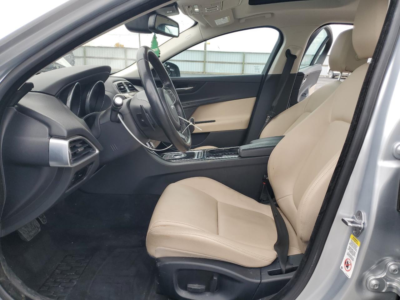 2017 Jaguar Xe Premium VIN: SAJAD4BG2HA966061 Lot: 91055945