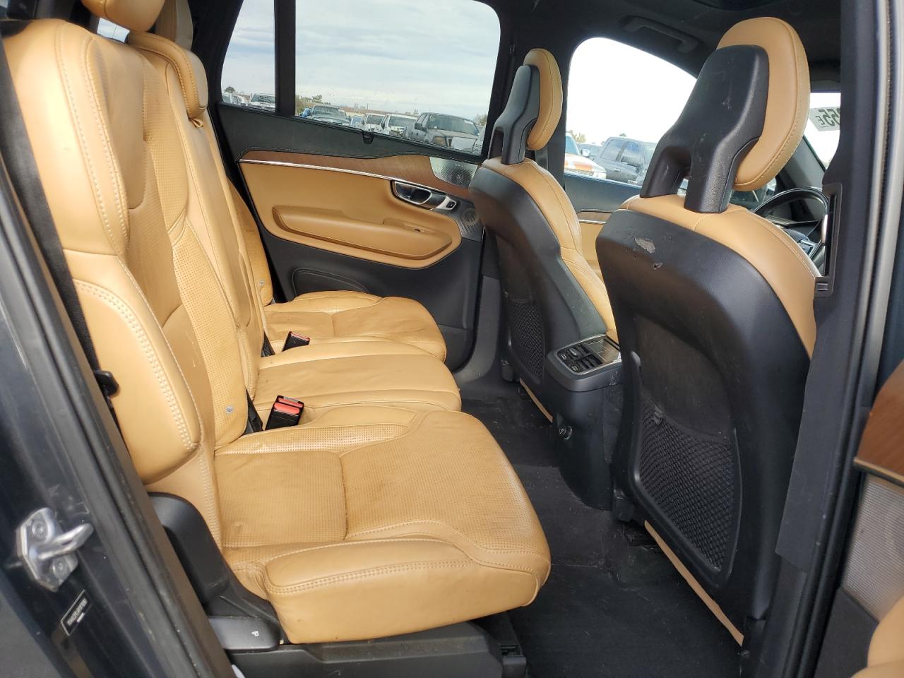 2017 Volvo Xc90 T6 VIN: YV4A22PL6H1171090 Lot: 92041355