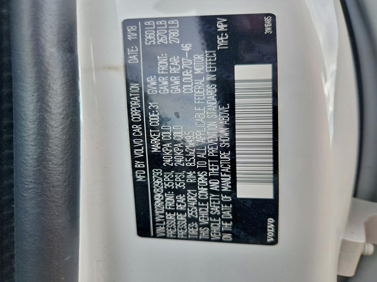 2019 Volvo Xc60 T5 R-Design VIN: LYV102RM9KB296793 Lot: 94336715