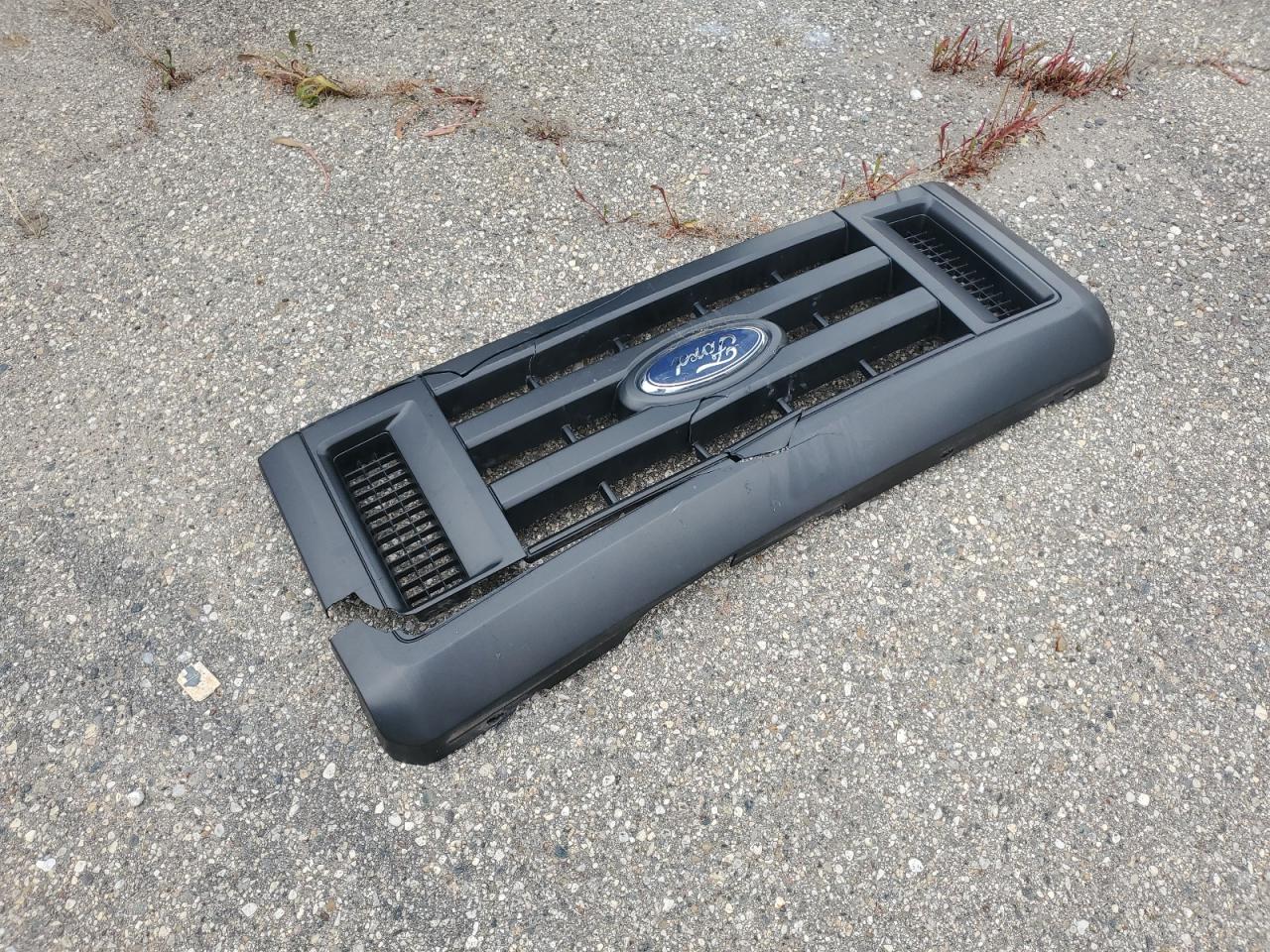 2010 Ford Econoline 250 Utility / Service Van VIN: 1FTNE2EW4ADA63404 Lot: 90423215