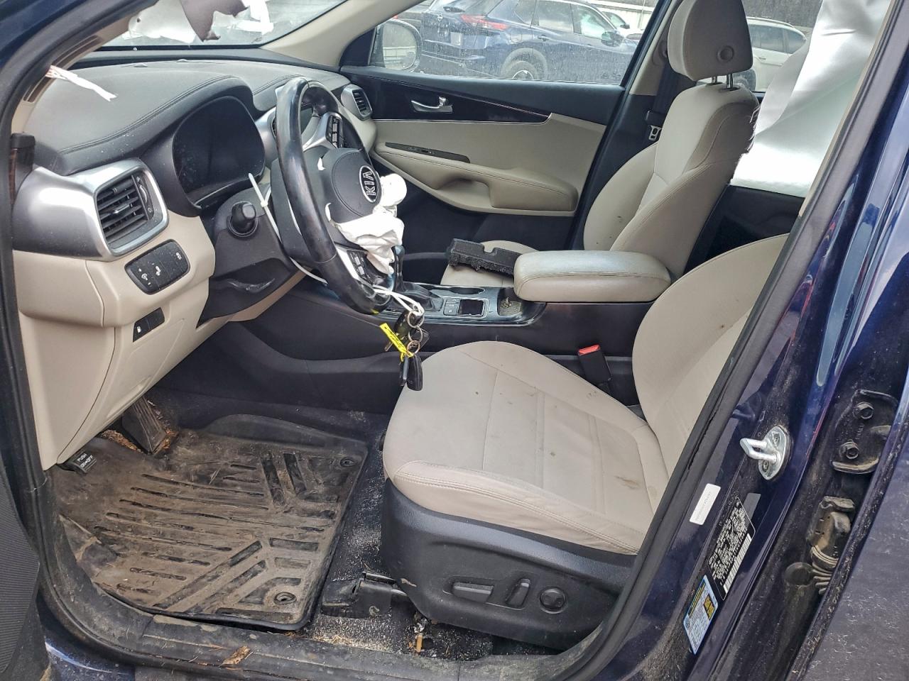 2019 Kia Sorento L VIN: 5XYPGDA31KG520652 Lot: 94031245