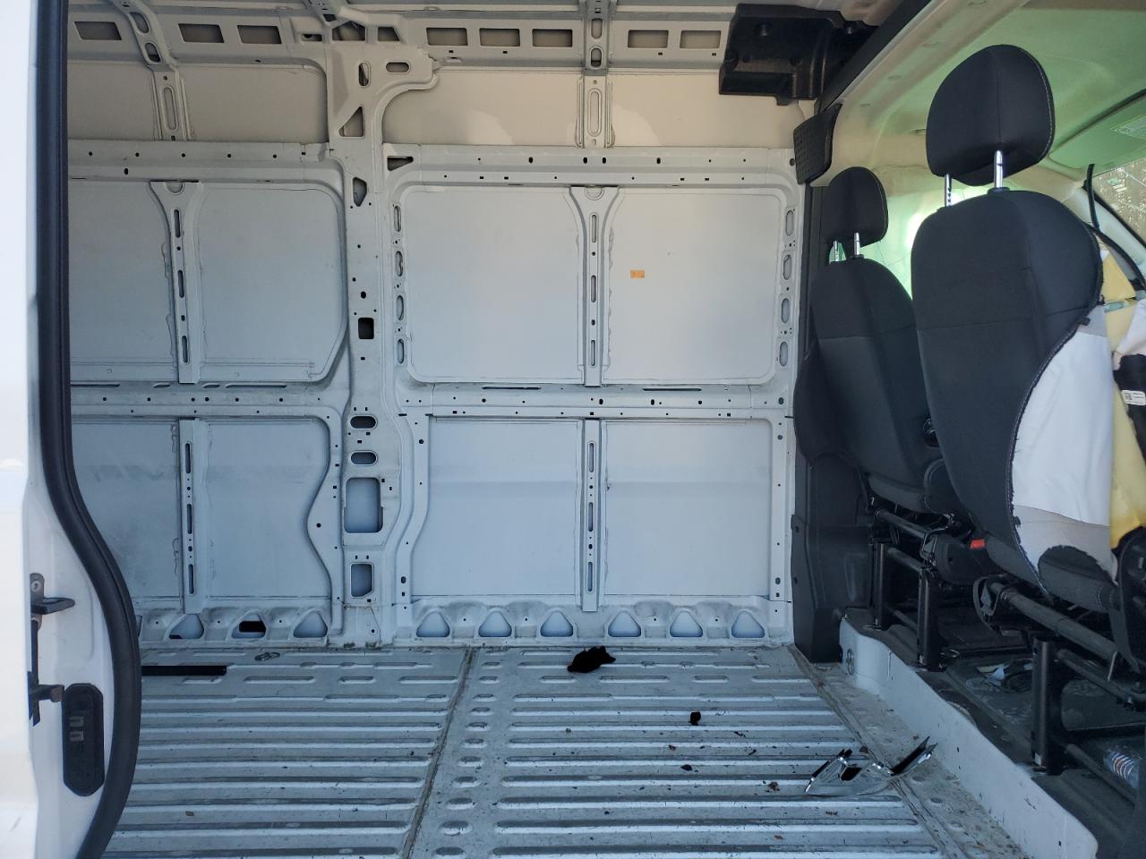 2024 Ram Promaster 2500 Delivery Van VIN: 3C6LRVDG0RE132646 Lot: 92882665