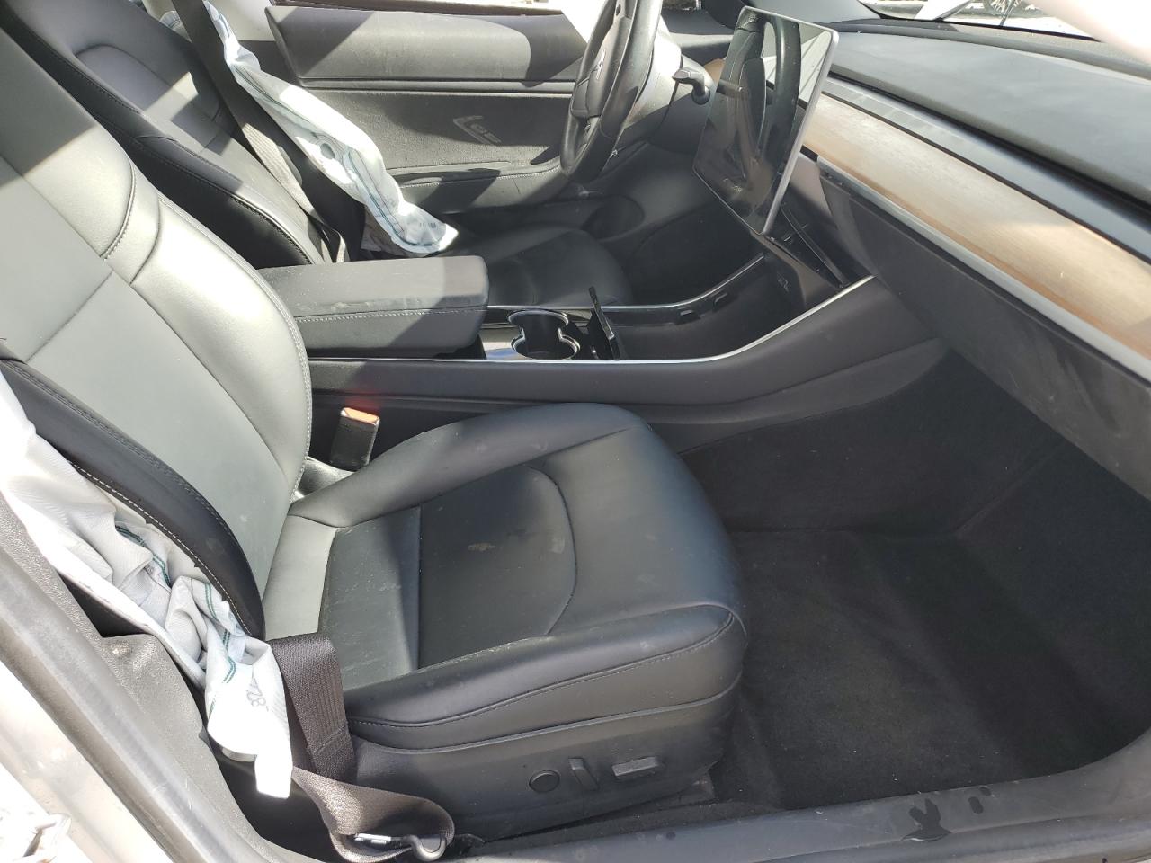 2018 Tesla Model 3 VIN: 5YJ3E1EA8JF010381 Lot: 90482475