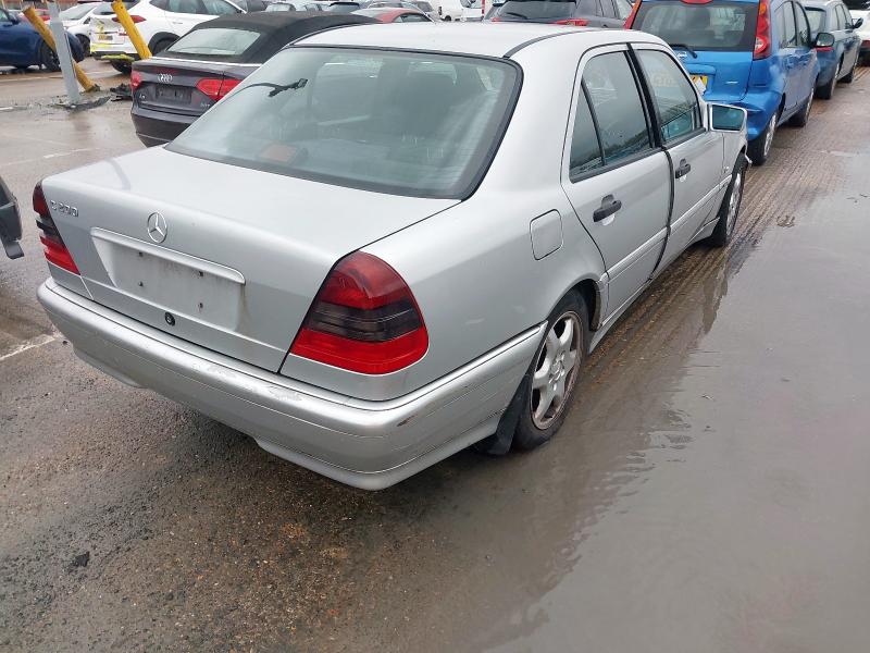 2000 MERCEDES C200 SPORT AUTO 