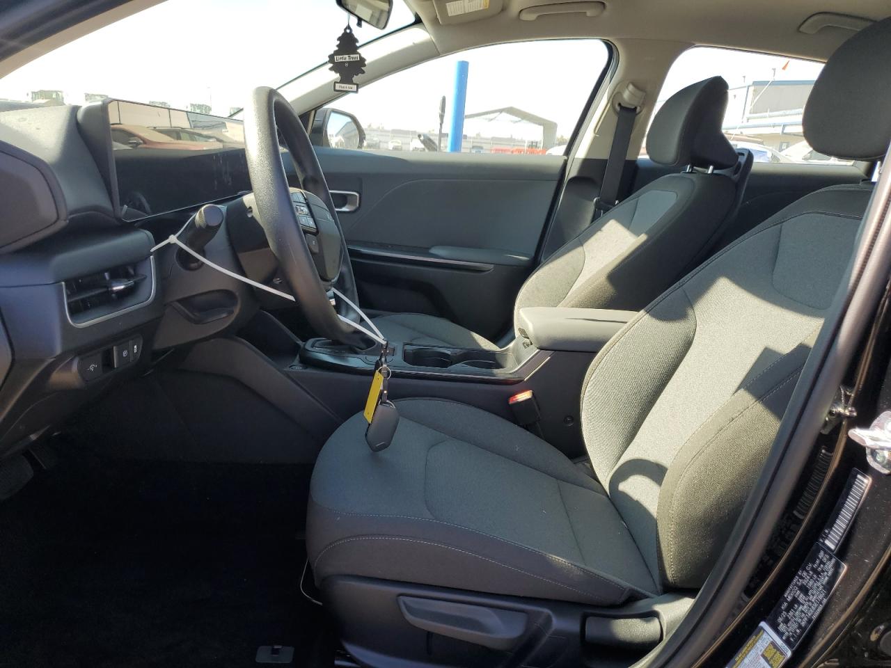 2025 Kia K4 Lx VIN: 3KPFT4DE8SE178621 Lot: 92476505