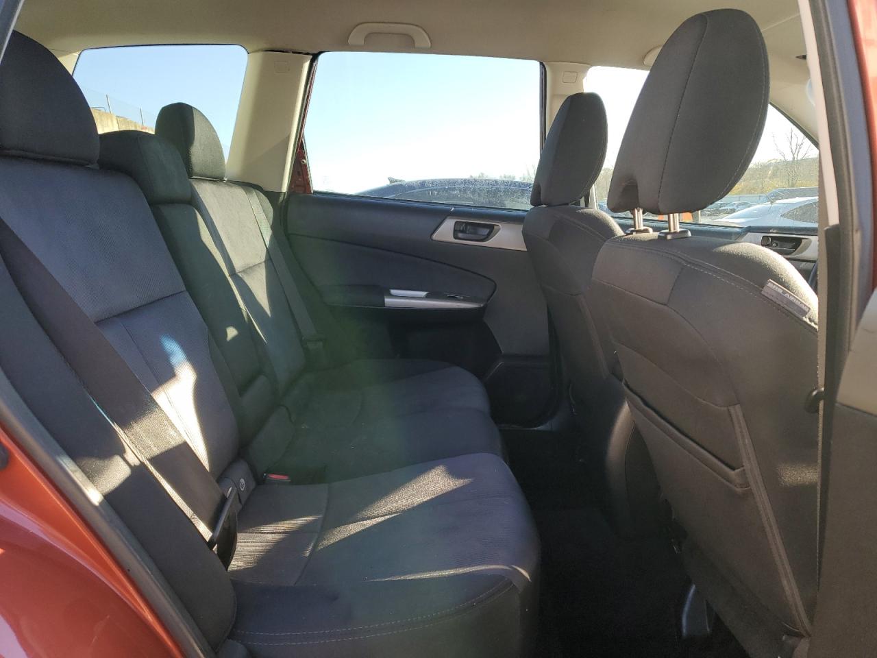 2010 Subaru Forester Xs VIN: JF2SH6BC8AH909880 Lot: 92879035