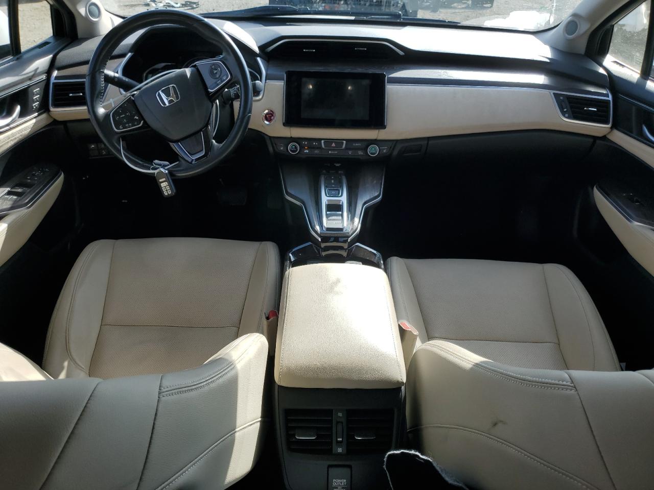 2018 Honda Clarity Touring VIN: JHMZC5F35JC022457 Lot: 91886745