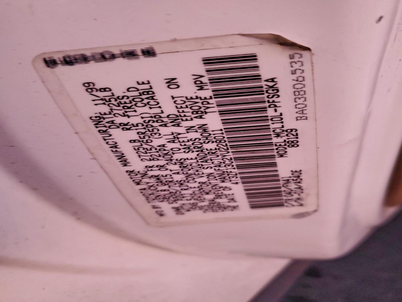 2000 Toyota Sienna Le VIN: 4T3ZF13C2YU228011 Lot: 94192355