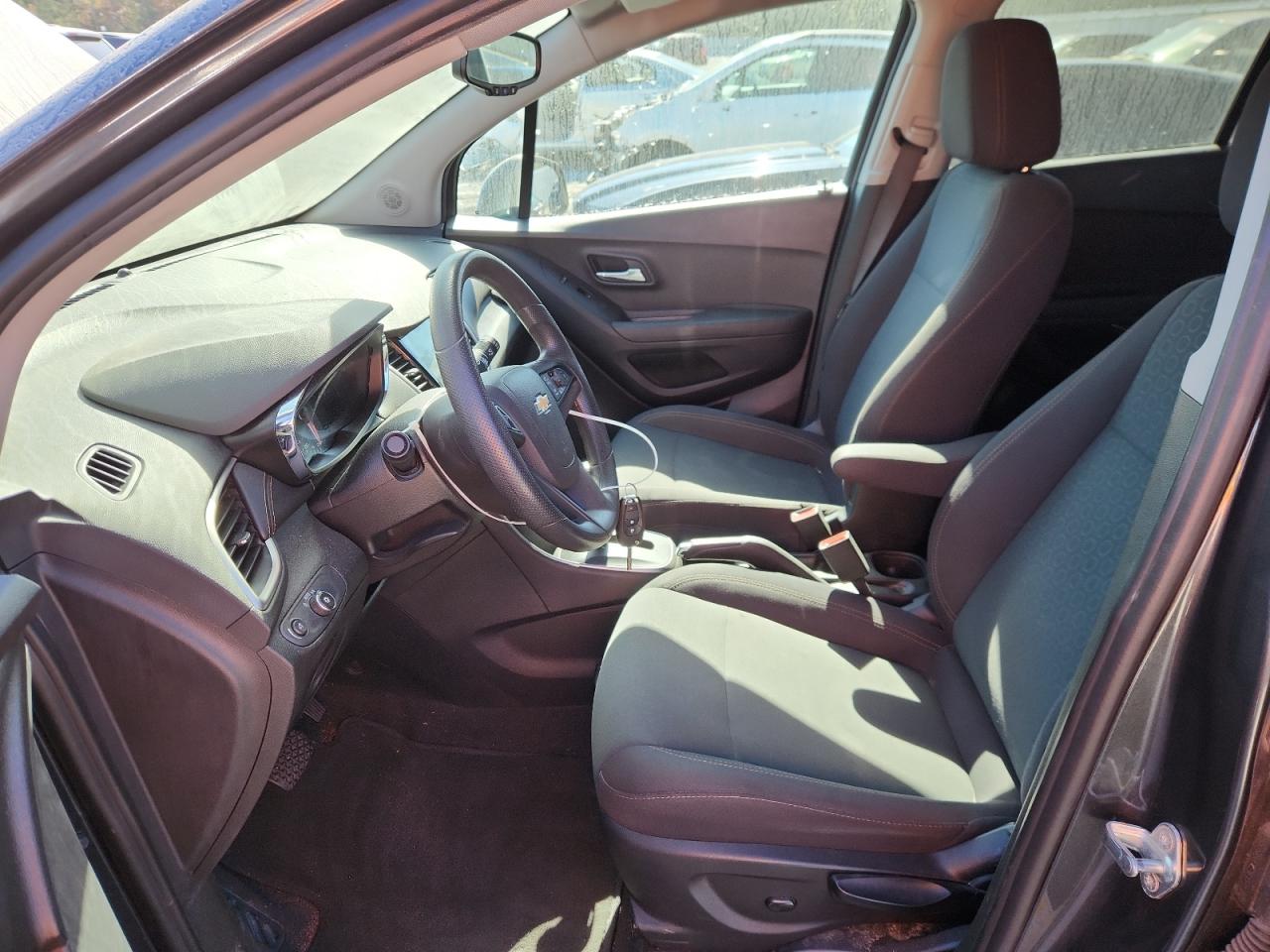 2019 Chevrolet Trax Ls VIN: 3GNCJKSB7KL402406 Lot: 91452285