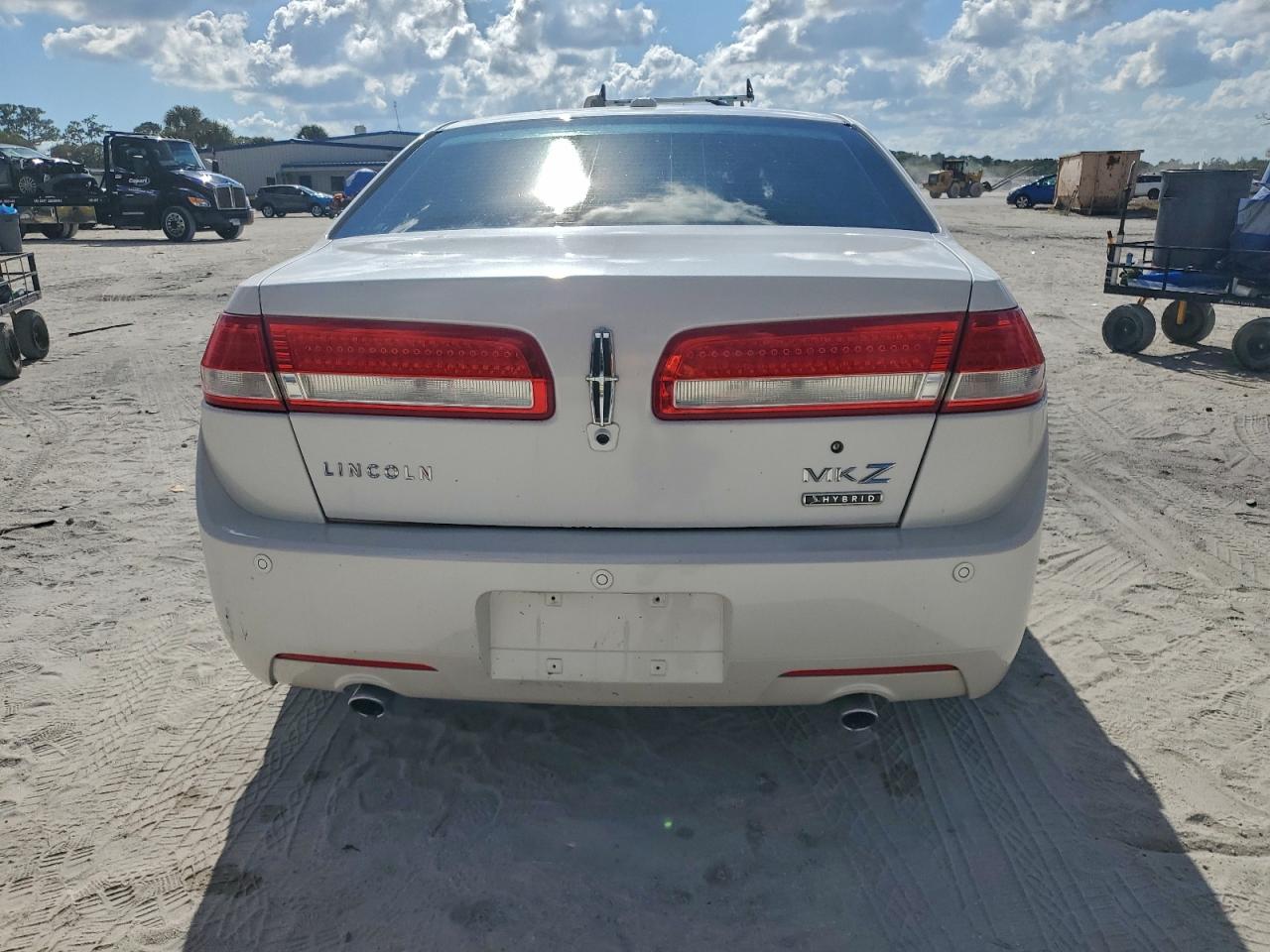 2011 Lincoln Mkz Hybrid VIN: 3LNDL2L30BR753570 Lot: 93629605