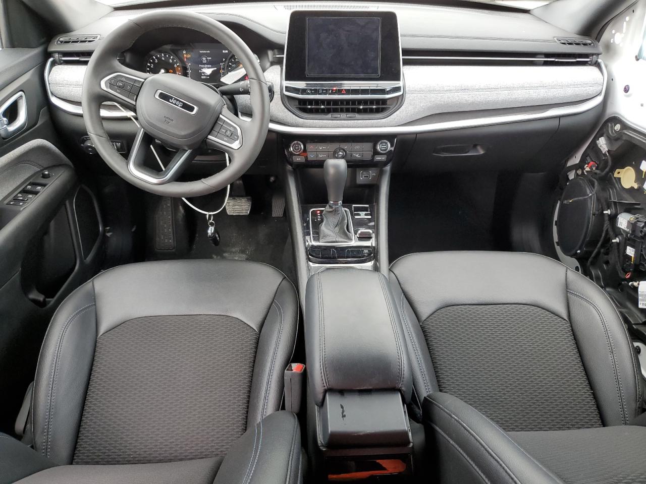 2025 Jeep Compass Latitude VIN: 3C4NJDBN3ST559521 Lot: 92226395