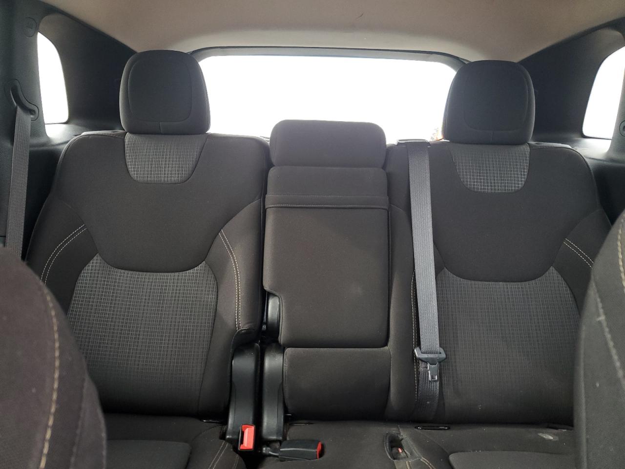 2017 Jeep Cherokee Latitude VIN: 1C4PJMCB8HW598959 Lot: 93767585