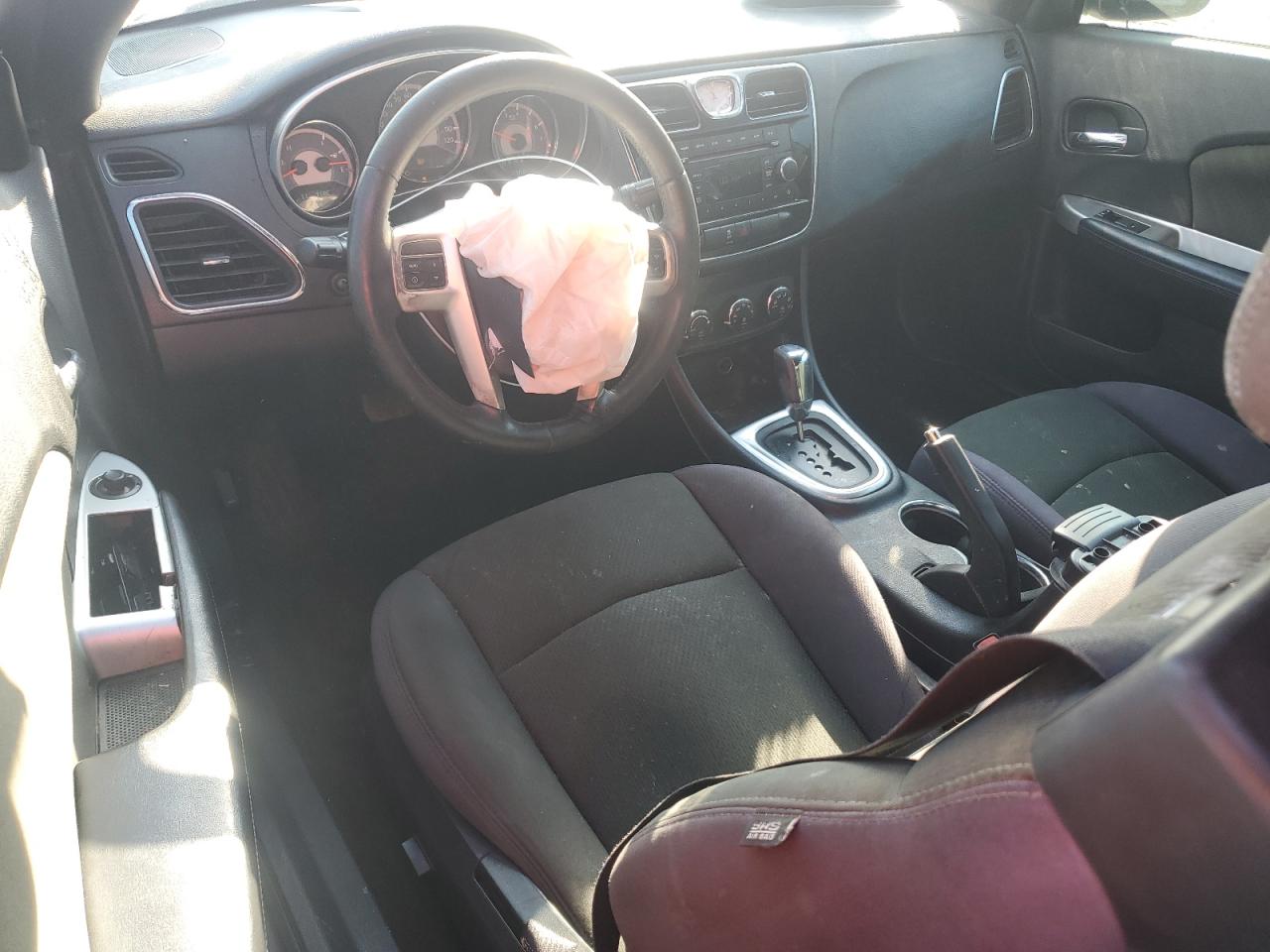 2012 Chrysler 200 Touring VIN: 1C3BCBEB9CN190981 Lot: 92426275