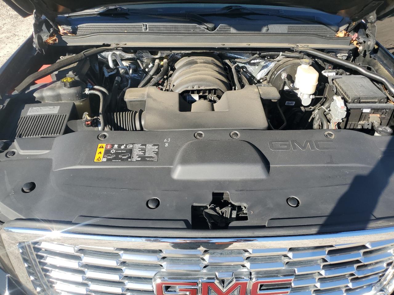 2018 GMC Yukon Xl Denali VIN: 1GKS2HKJ0JR122673 Lot: 92408105