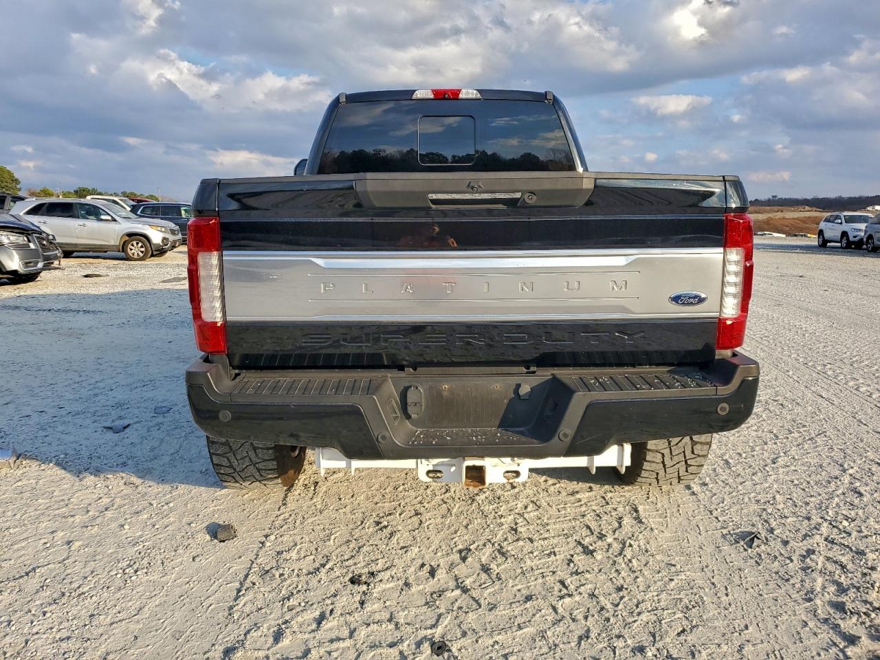 2017 Ford F250 Super Duty VIN: 1FT7W2BTXHEF30927 Lot: 94219815