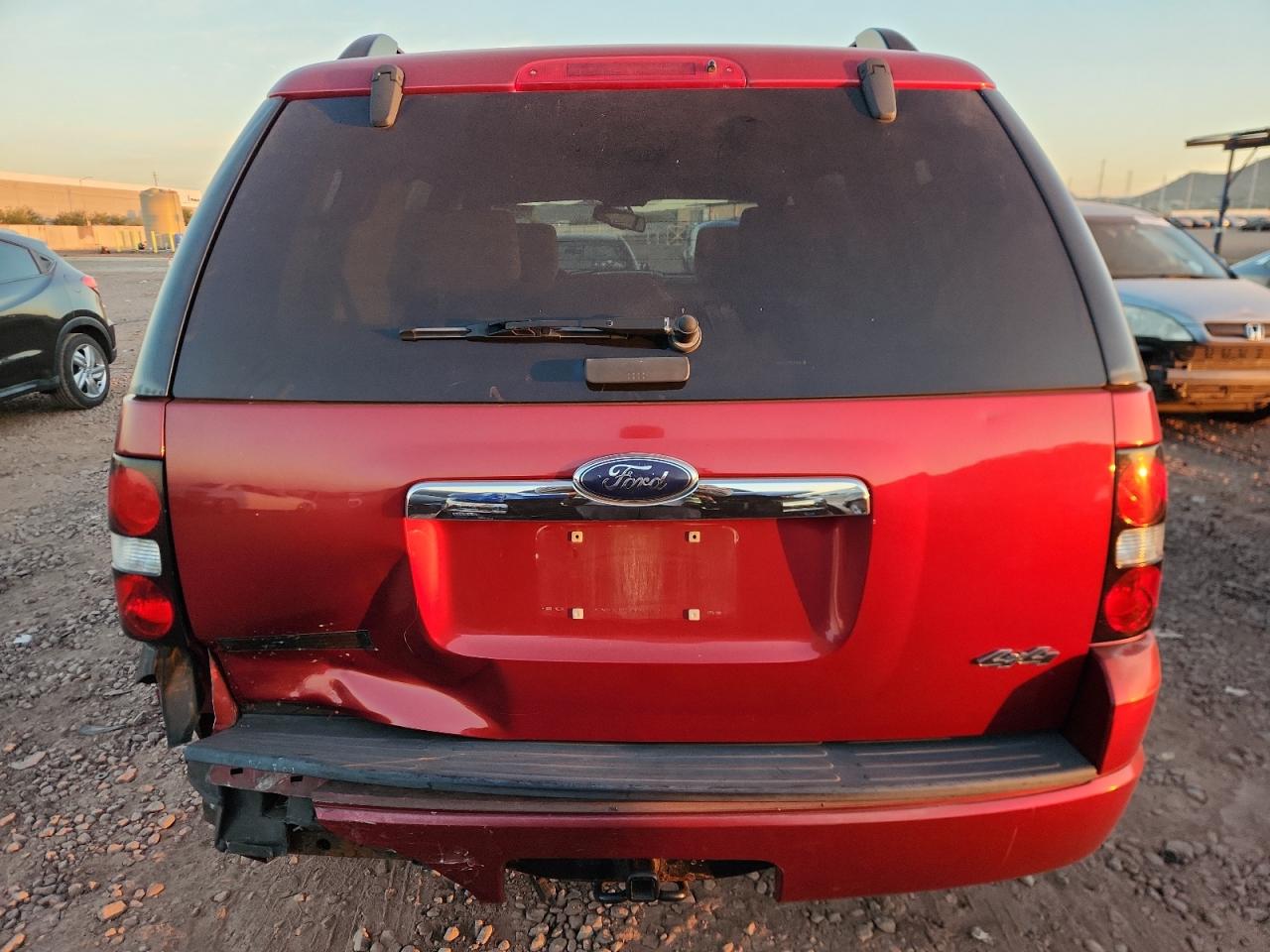 2008 Ford Explorer Xlt VIN: 1FMEU73E28UA49310 Lot: 92825505